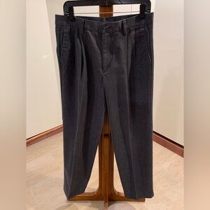 Men's Docker’s Dark Blue Pleated Classic Fit Pants Size 32x32